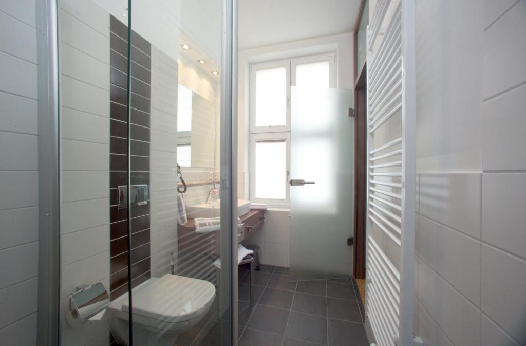ארפורט Hotel Bruehlerhoehe חדר תמונה