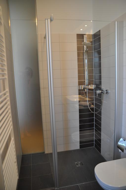 ארפורט Hotel Bruehlerhoehe מראה חיצוני תמונה
